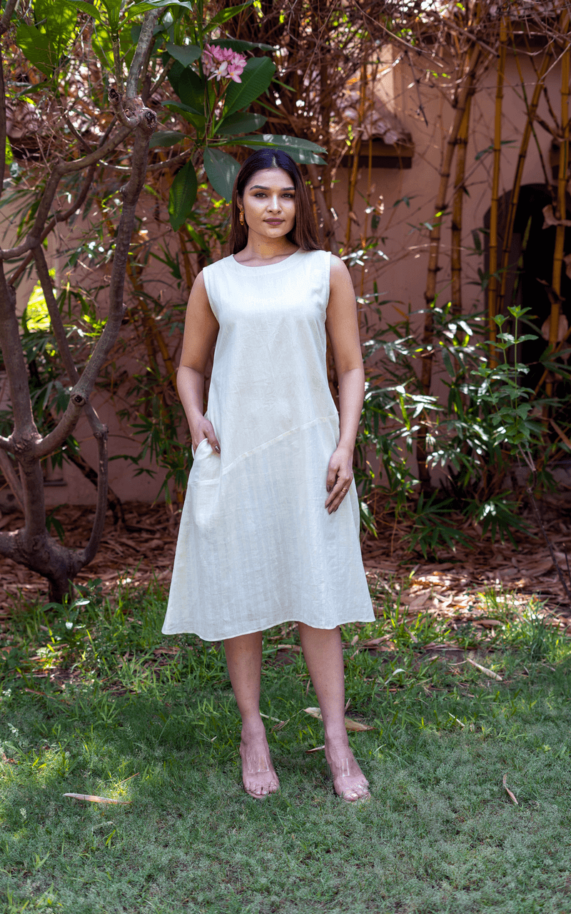 Boat Neck Sleeveless Dress
