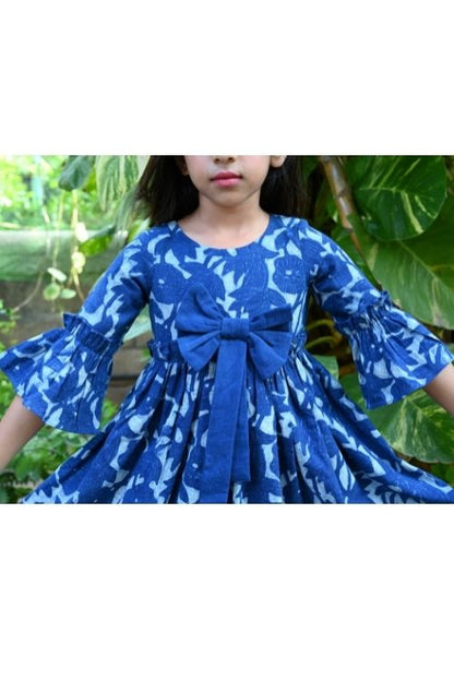 MORALFIBRE’ NATURAL INDIGO PRINTED GIRLS FRILLY SEA SCAPE SLEEVELESS FROCK