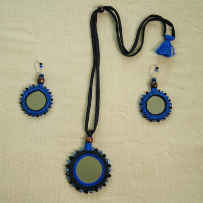 CIRCULAR MIRROR WITH CORNER BEADS