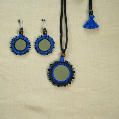 CIRCULAR MIRROR WITH CORNER BEADS