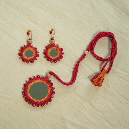 CIRCULAR MIRROR WITH CORNER BEADS