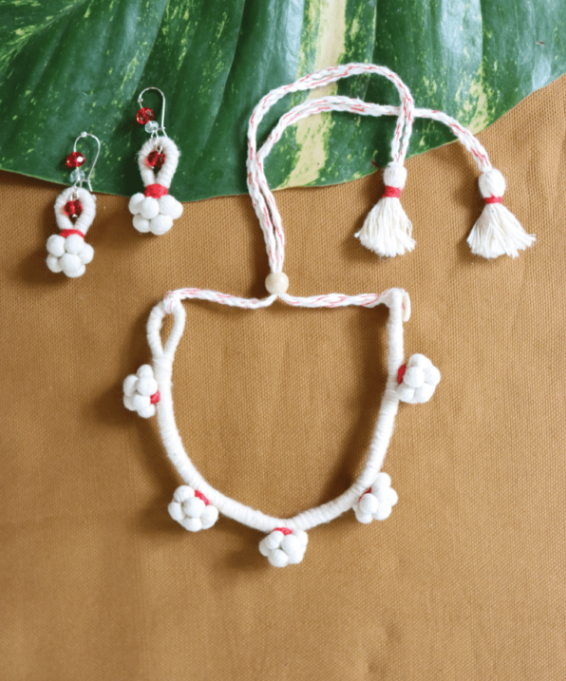 BUTAWORK NECKLACE SET – RED & CREAM