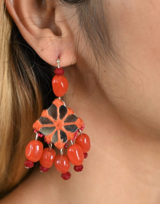 MIRROR EARING WITH RUBY STONE