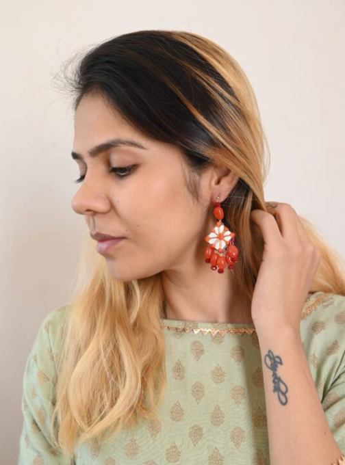 MIRROR EARING WITH RUBY STONE