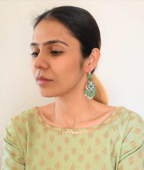 MIRROR EARING WITH JADE STONE
