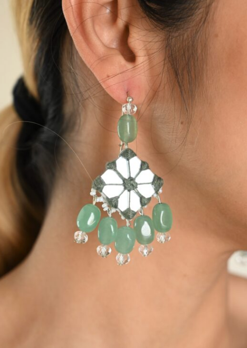 MIRROR EARING WITH JADE STONE