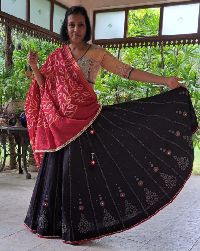 MORALFIBRE KALI CHANIYA WITH HAND BLOCK PRINTS AND MUKAISH & MIRROR WORK